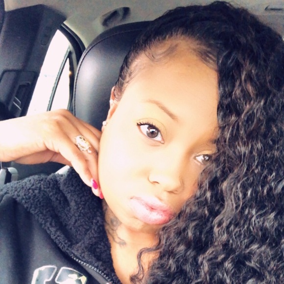 Meet your Posher, Amy - Picture 1 of 1